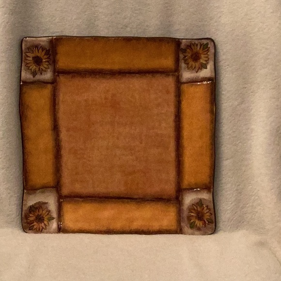 Clay Art Tuscan Sunflower Dinner Plate ~ Hand Painted ~ Nice ~ 10.5” x 10.5” - Picture 1 of 14